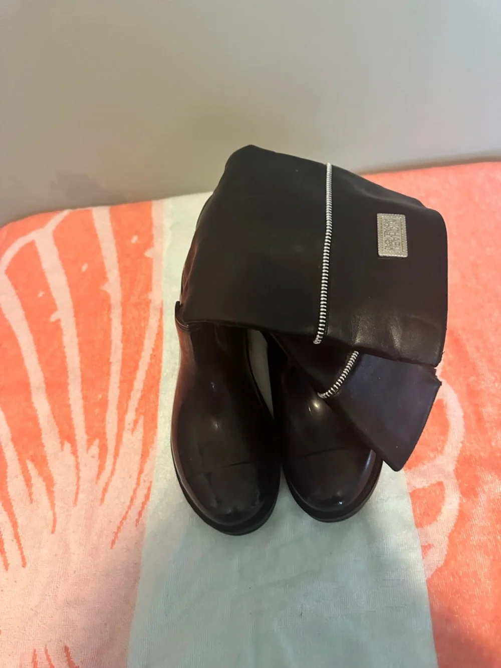 Michael Kors Black Kids Rain & Snow Boots with Zip Detail - Picture 2 of 3